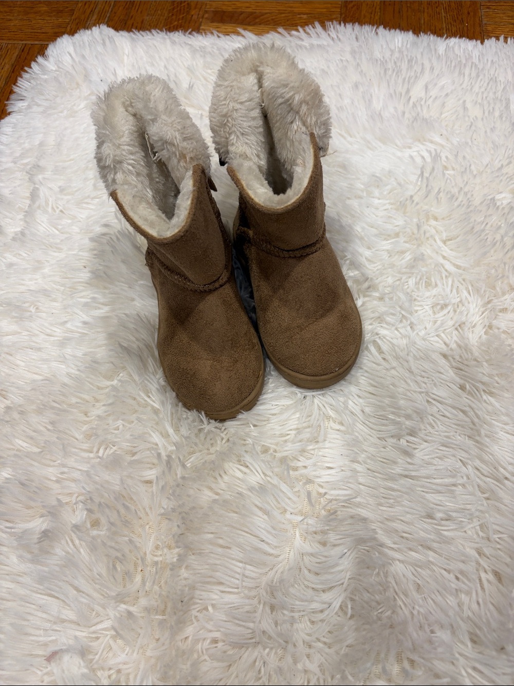 bebe Tan Faux-Suede Fleece-Lined Kids Boots